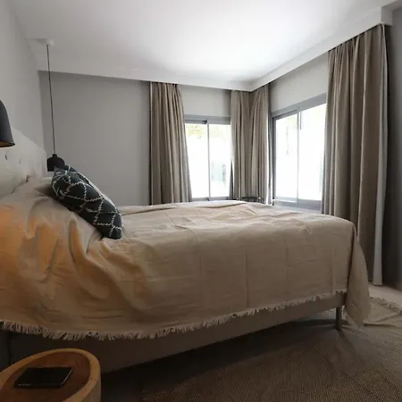 Finca Vista 6 Bedrooms Modern Villa In Marbella